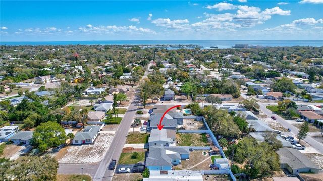 828 50TH AVENUE S, St Petersburg, FL 33705