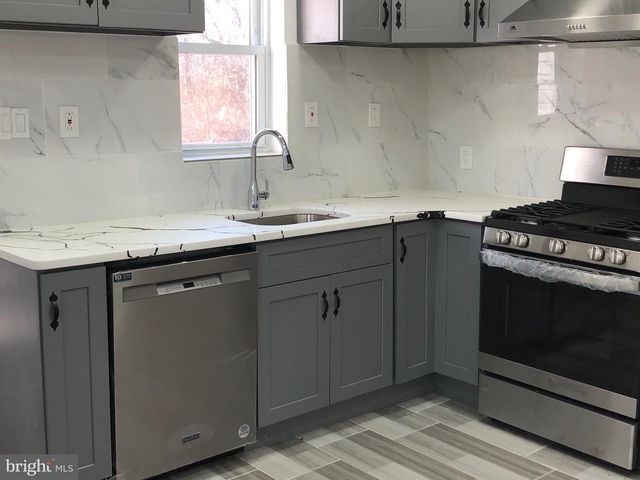 2319 S LINCOLN AVE, Vineland, NJ 08361