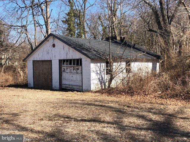 2319 S LINCOLN AVE, Vineland, NJ 08361