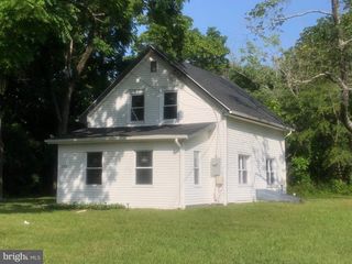 2319 S LINCOLN AVE, Vineland, NJ 08361