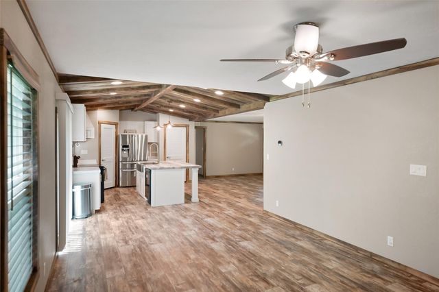 577 Winding River Road, Oakhurst, TX 77364