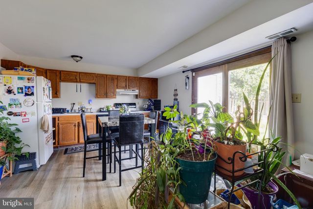 5142 REDBUD RD, Fredericksburg, VA 22407
