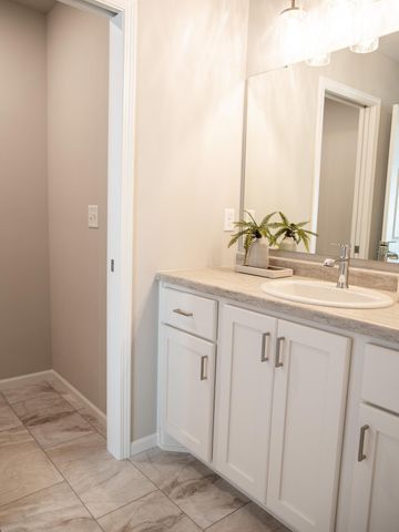 10219 73rd Street S, Horace, ND 58047