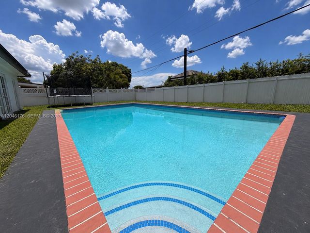 17130 NW 42nd Ct, Miami Gardens, FL 33055