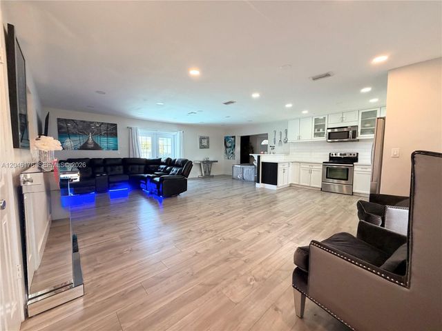 17130 NW 42nd Ct, Miami Gardens, FL 33055