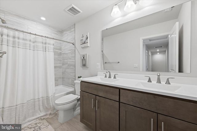 73 HOPKINS ST, Ranson, WV 25438