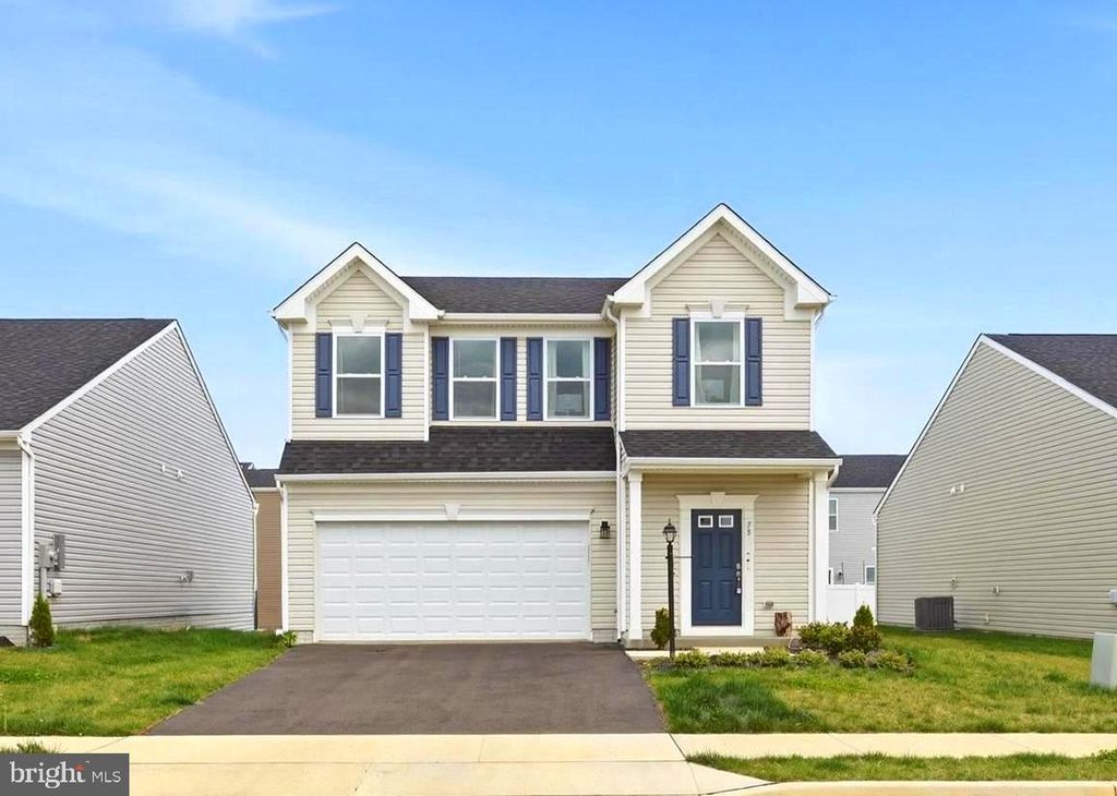 73 HOPKINS ST, Ranson, WV 25438