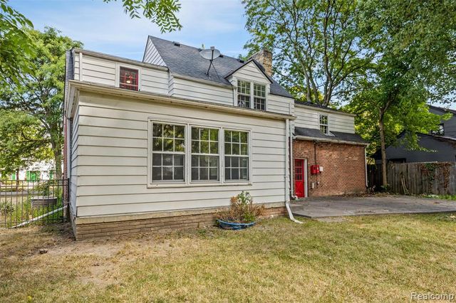 18753 San Diego Boulevard, Lathrup Village, MI 48076