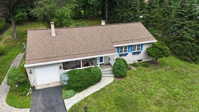 4 Jill Drive, West Nyack, NY 10994