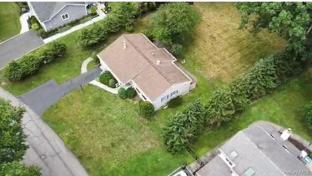 4 Jill Drive, West Nyack, NY 10994