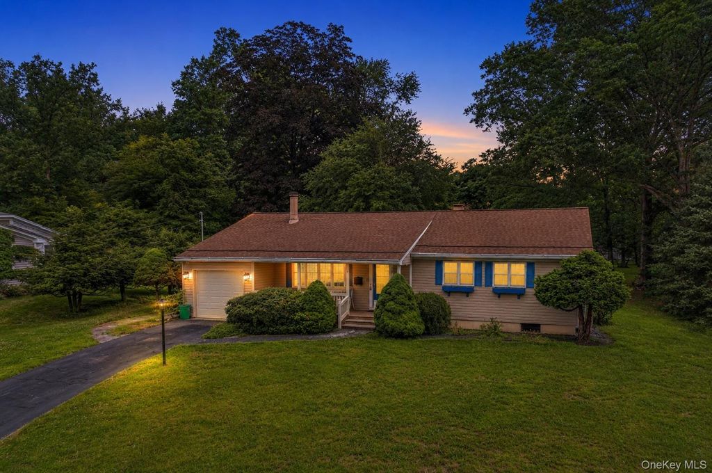 4 Jill Drive, West Nyack, NY 10994