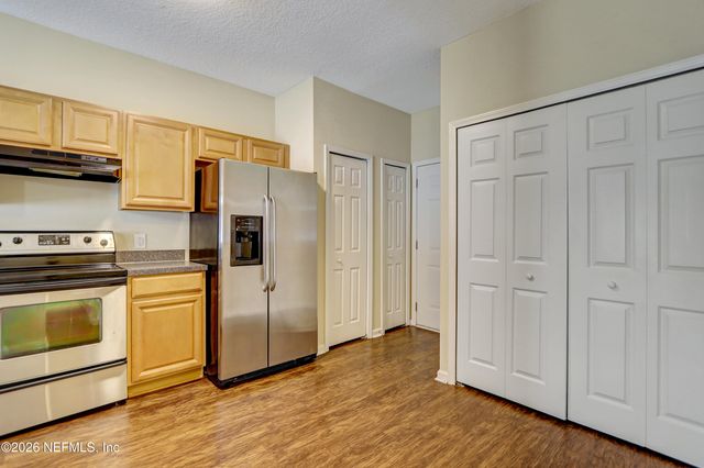 7846 MELVIN Road, Jacksonville, FL 32210