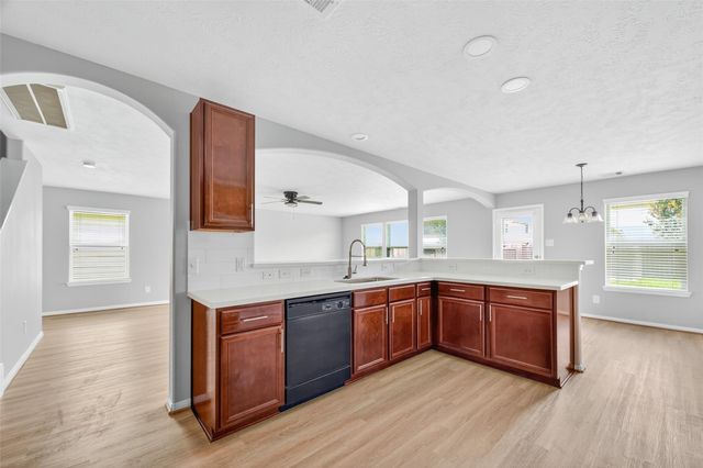 8614 Doskocil Drive, Houston, TX 77044