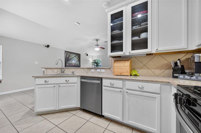 8614 Doskocil Drive, Houston, TX 77044