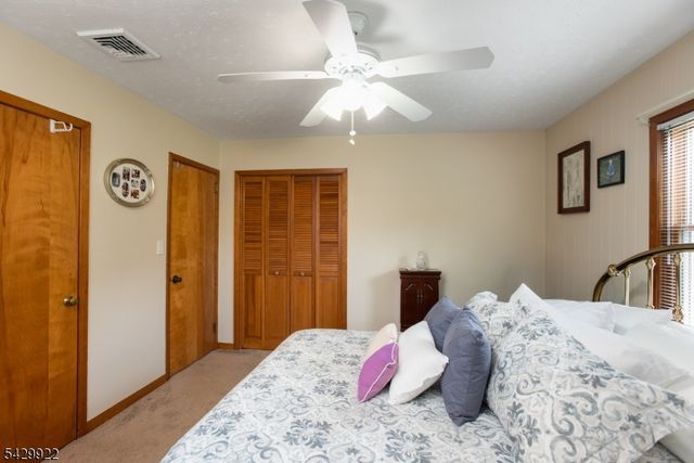 1 Renda Pl, Green Brook Twp., NJ 08812