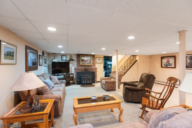 1 Renda Pl, Green Brook Twp., NJ 08812