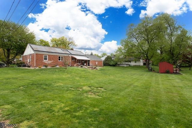 1 Renda Pl, Green Brook Twp., NJ 08812