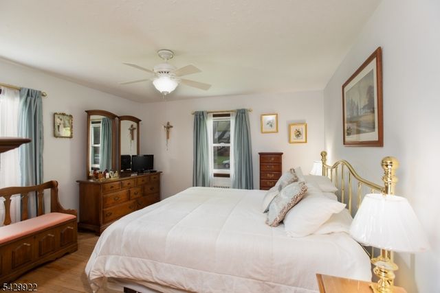 1 Renda Pl, Green Brook Twp., NJ 08812