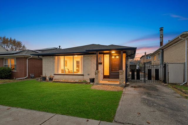 392 Greenbay Avenue, Calumet City, IL 60409