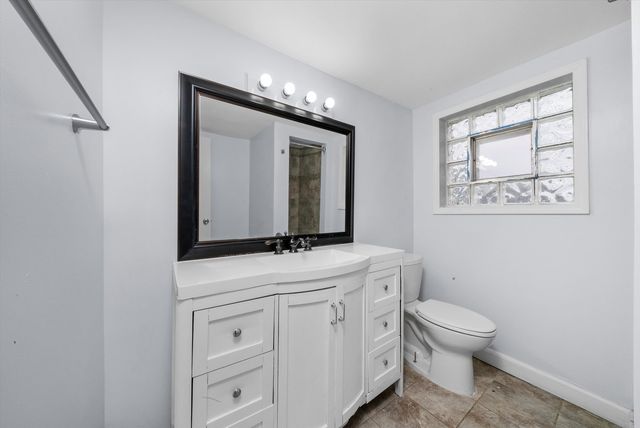 392 Greenbay Avenue, Calumet City, IL 60409