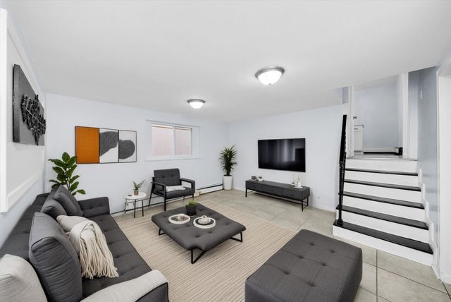 392 Greenbay Avenue, Calumet City, IL 60409