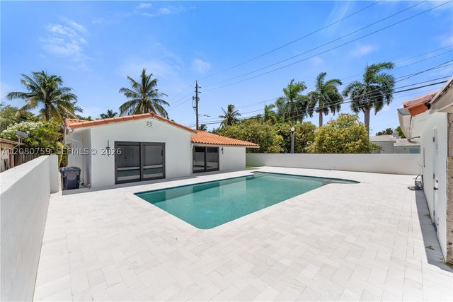 1221 Biarritz Dr, Miami Beach, FL 33141