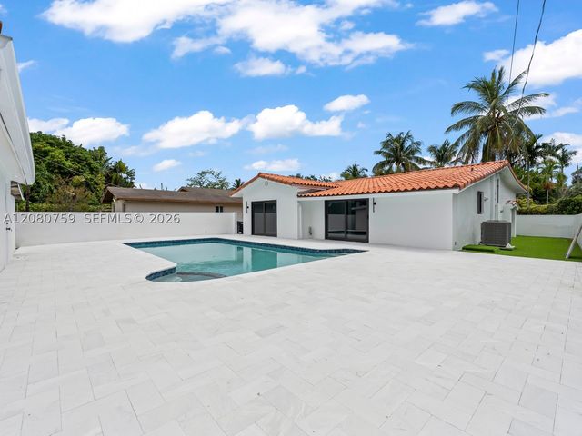 1221 Biarritz Dr, Miami Beach, FL 33141