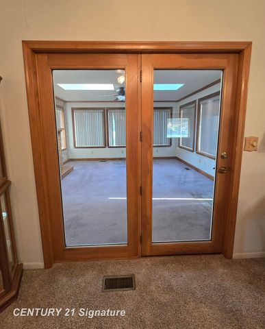 3045 Old Farm Road, Flint Twp, MI 48507