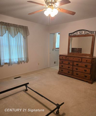 3045 Old Farm Road, Flint Twp, MI 48507