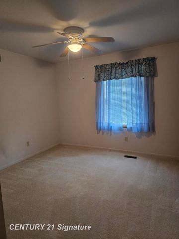 3045 Old Farm Road, Flint Twp, MI 48507