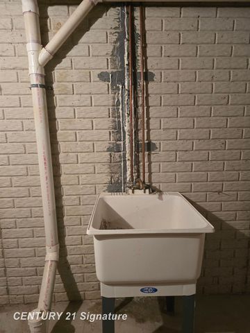 3045 Old Farm Road, Flint Twp, MI 48507