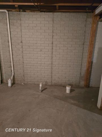 3045 Old Farm Road, Flint Twp, MI 48507