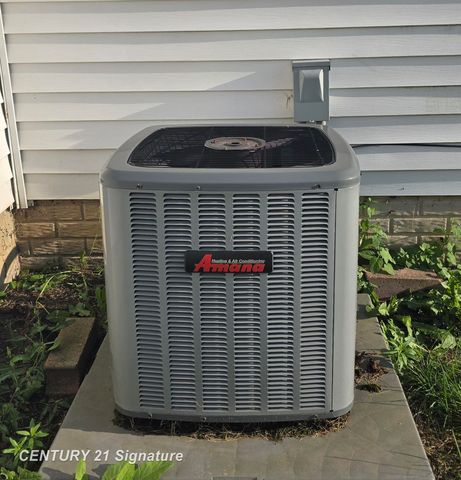 3045 Old Farm Road, Flint Twp, MI 48507