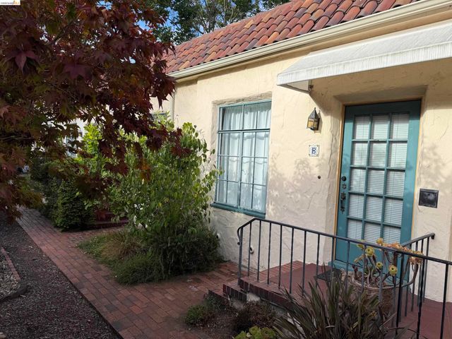 2444 Virginia B, Berkeley, CA 94709