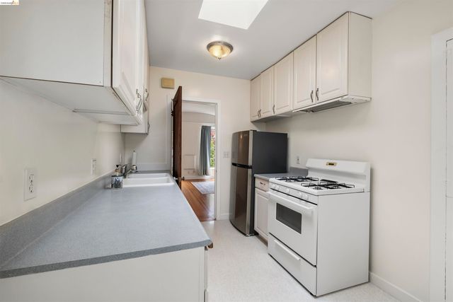 2444 Virginia B, Berkeley, CA 94709