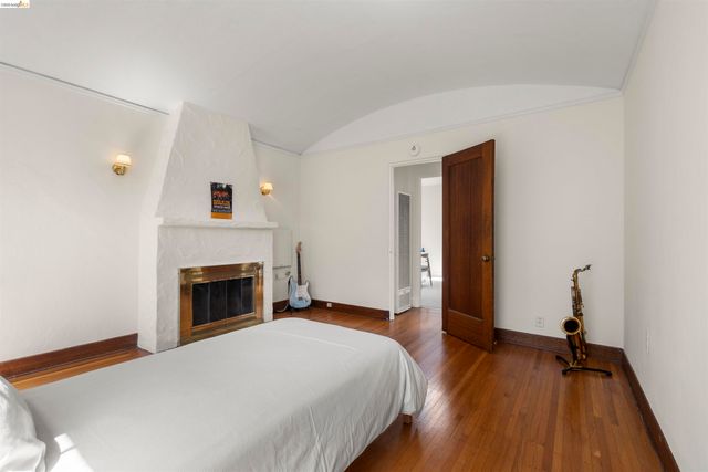 2444 Virginia B, Berkeley, CA 94709