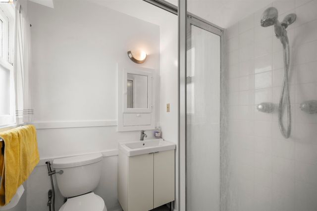 2444 Virginia B, Berkeley, CA 94709
