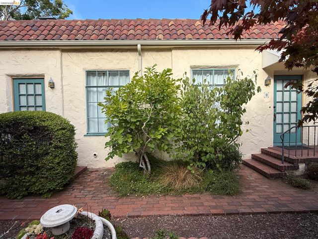 2444 Virginia B, Berkeley, CA 94709