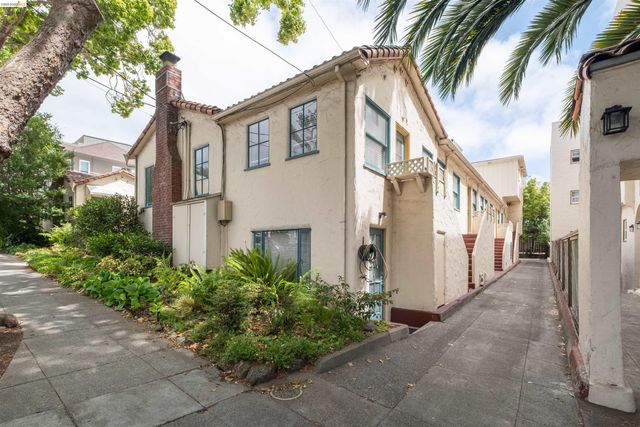 2444 Virginia B, Berkeley, CA 94709