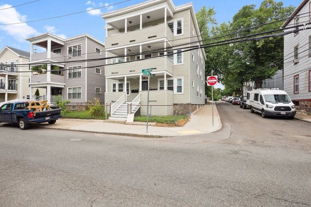 12 Ashland St 3-R, Boston, MA 02122