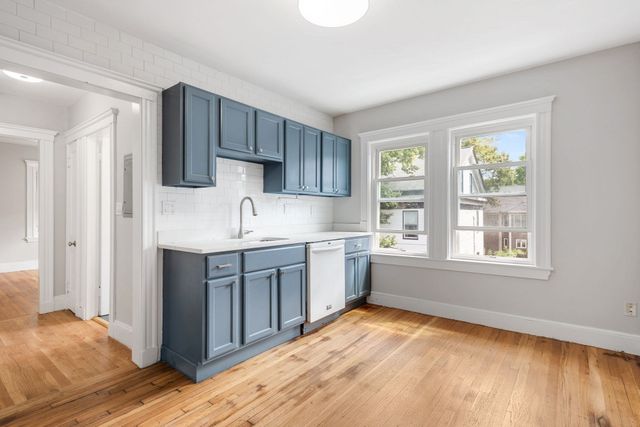 12 Ashland St 3-R, Boston, MA 02122