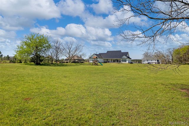5902 Coosa River Road, Deatsville, AL 36022