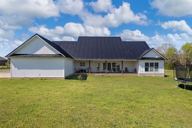 5902 Coosa River Road, Deatsville, AL 36022