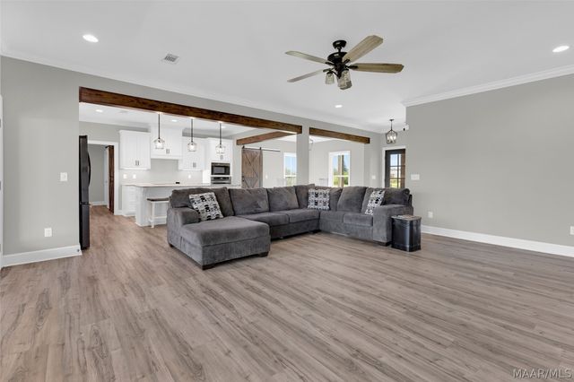 5902 Coosa River Road, Deatsville, AL 36022