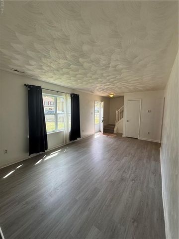 535 Greenbriar AVE, Hampton, VA 23669
