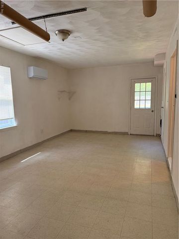 535 Greenbriar AVE, Hampton, VA 23669