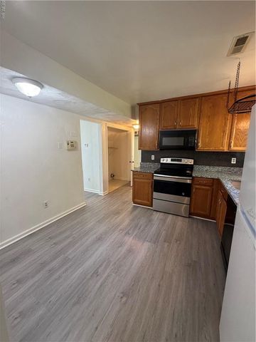 535 Greenbriar AVE, Hampton, VA 23669