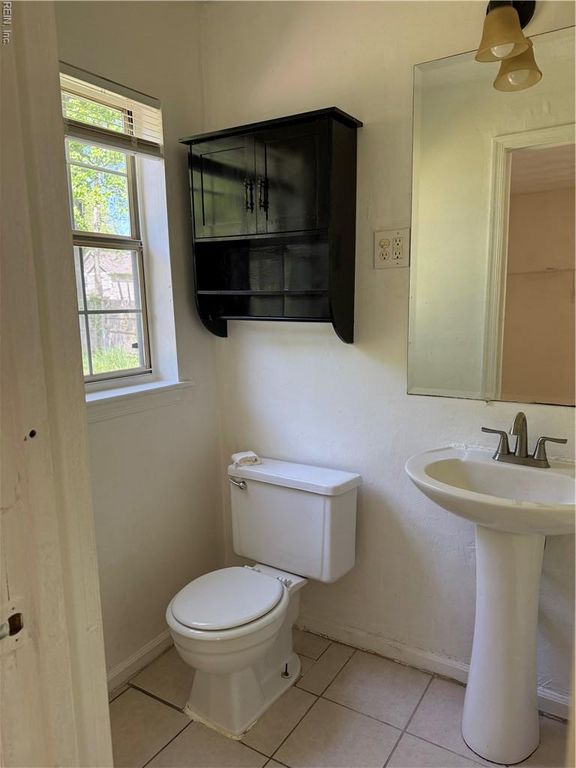 535 Greenbriar AVE, Hampton, VA 23669