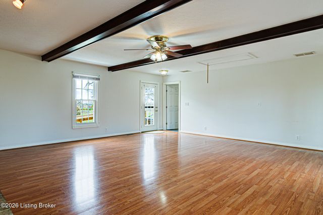 85 Bailey Ct, Taylorsville, KY 40071