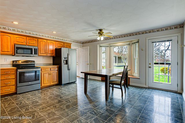 85 Bailey Ct, Taylorsville, KY 40071